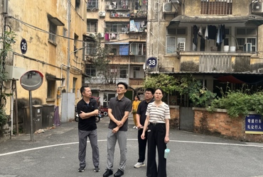 南宁市城市更新和物业管理指导中心深入我校服务 推进南湖校区38#住宅楼危房改造工作